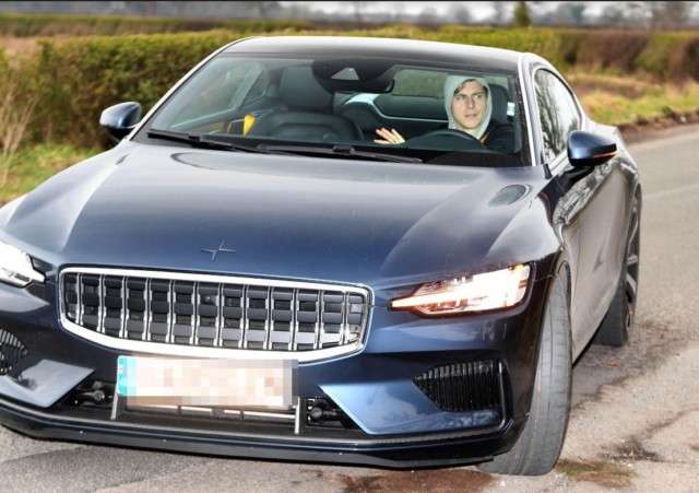 , Victor Lindelof arrives at Man Utd training in plush new £140k electric car made by unknown Swedish firm Polestar