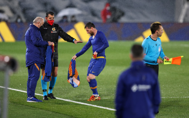 , Fans joke Lionel Messi would NEVER make it in Prem after leaving Barcelona vs Real Madrid to change wet shirt in storm