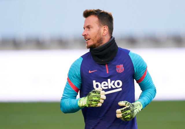 , Arsenal could revive Neto transfer bid with Barcelona keeper set to play final game for club against Eibar