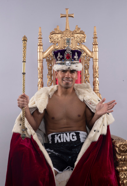 , Former world champ Carlos Molina looking to roll back the years with ‘dominant’ performance against Sam Eggington