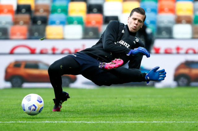 , Everton launch double transfer swoop for Juventus’ ex-Arsenal goalkeeper Szczesny and Fulham’s Zambo Anguissa