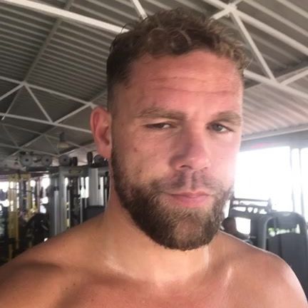 , Billy Joe Saunders threatens to WITHDRAW from Canelo Alvarez fight over size of ‘phonebox’ ring