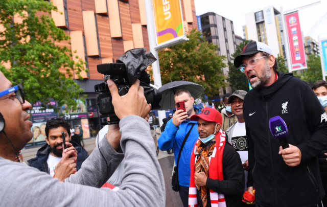 , Did beer-swilling Jurgen Klopp lookalike outside Wembley fool GMB reporter at England game… fans convinced he did