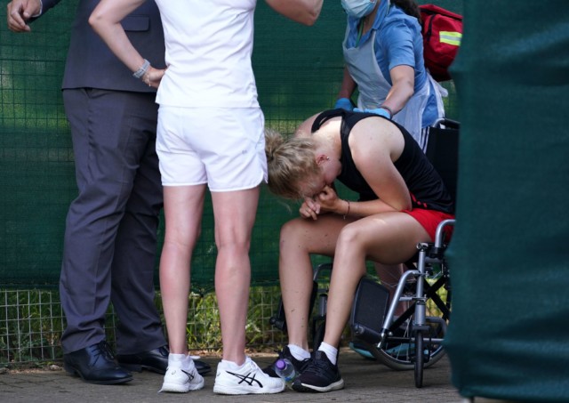 , Fran Jones COLLAPSES at Nottingham Open and is left needing a wheelchair after having convulsions