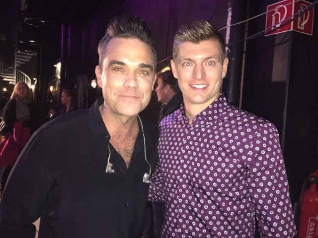 , Toni Kroos and Robbie Williams’ bizarre bromance from gushing tweets to plea for Germany star to join Man Utd