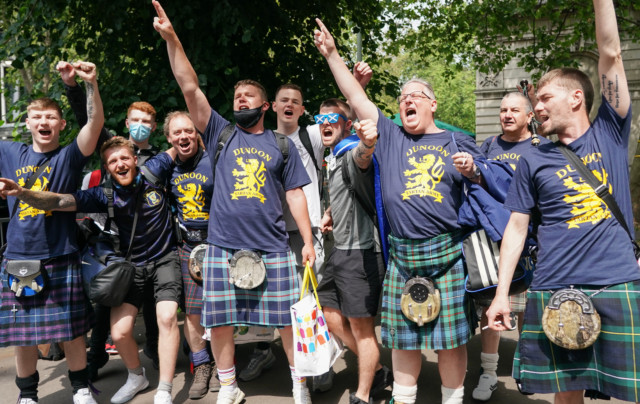 , Euros 2020: Scotland fans taunt us saying ‘we’ll destroy the English b******s’ as they descend ahead of England match