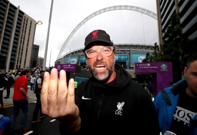 , Amazing Jurgen Klopp lookalike spotted necking cans of beer outside Wembley – and did ITV fall for it?