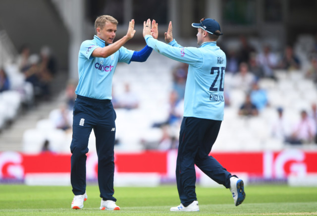 , England ease to controlled win over Sri Lanka in second ODI as Jason Roy and Sam Curran star on Oval home ground