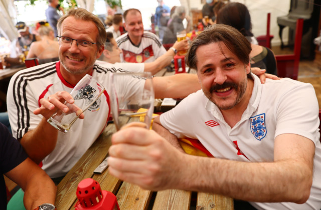 , Pub bosses beg for Covid rules to be relaxed for England’s Euro 2020 quarter final bid with hopes for busiest night yet