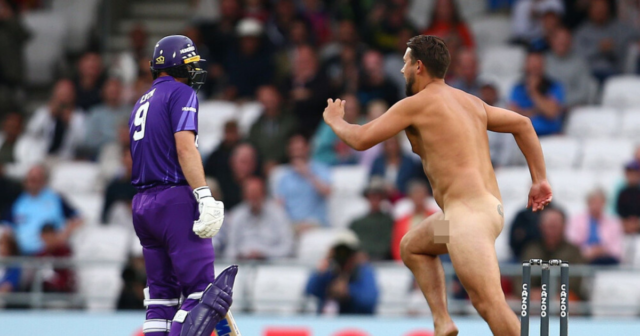 , The Hundred delayed by STREAKER as fan strips off at Northern Superchargers vs Welsh Fire at Headingley