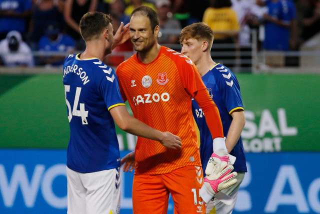 , Everton new boy Asmir Begovic the hero as he scores in penalty shootout then saves keeper’s spot-kick to win Florida Cup