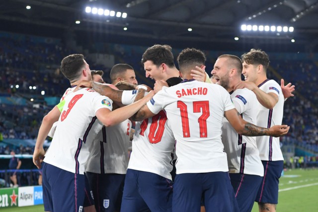 , Gareth Southgate’s perfect tactics see England trounce Ukraine as Jadon Sancho shines and substitutes seal it