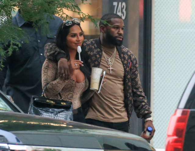 , Floyd Mayweather’s Brit stripper fiancee Anna Monroe ‘done’ with boxer after he’s seen hugging ex-girlfriend in New York