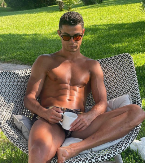 , Topless Cristiano Ronaldo relaxes on holiday after ‘making contract decision’ over Man Utd transfer return