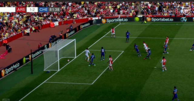 , Joe Willock robbed of clear goal for Arsenal vs Chelsea with ball well over line but no VAR in ‘Lampard-like scenes’