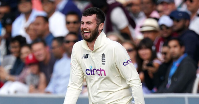 , Dom Sibley fails again to leave career hanging by a thread as England have it all to do in second Test against India