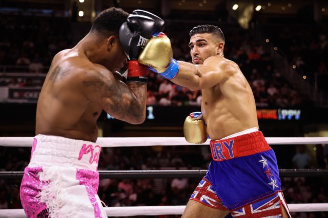 , Tommy Fury fight with Jake Paul ‘a way off’ says dad John as Love Islander cruises to victory in American debut