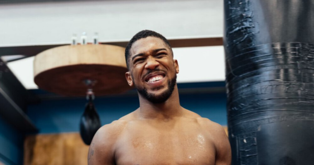 , Anthony Joshua studying Mike Tyson and Manny Pacquiao’s ‘old-school training’ ahead of Oleksandr Usyk fight