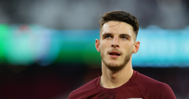 , Man Utd ‘to have clear run at Declan Rice transfer with Chelsea considering other options to West Ham midfielder’