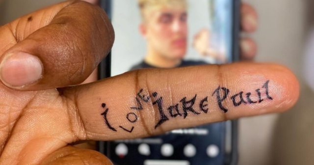 , Woodley gets ‘I love Jake Paul’ tattoo on his middle finger and urges You Tube star to ‘come and get this a** whippin’