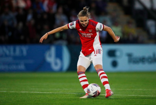 , Arsenal 5 Manchester City 0: Gunners go top as Kim Little helps inflicts City’s worst-ever loss in the WSL