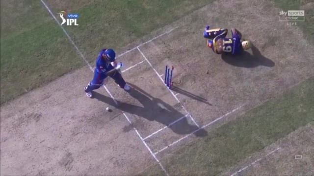 , Watch Sky Sports commentator Dinesh Karthik almost get wiped out by Rishabh Pant’s flailing bat in scary IPL moment