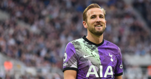 , Harry Kane ‘verbal agreement’ transfer clause revealed as Jamie Redknapp suggests Levy agreed to sell ace for £130m