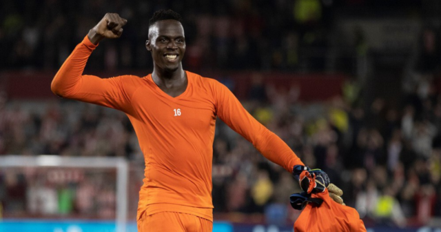 , ‘He cost just £17m’ – Edouard Mendy was one of Chelsea’s best EVER signings after Petr Cech decision, says Cascarino