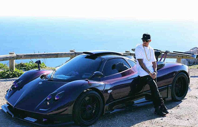 , Lewis Hamilton and Max Verstappen compared, from their luxury homes to their expensive cars and designer pets