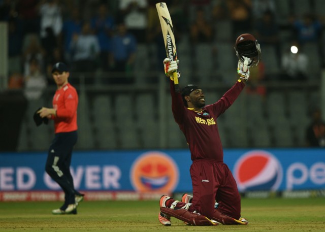 , Chris Gayle and Curtly Ambrose embroiled in bitter row just days before West Indies’ World Cup clash with England