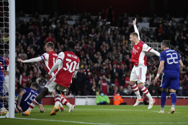 , Watch Arsenal star Calum Chambers score just 23 seconds after coming on as new footage emerges from behind Leeds goal