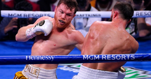 , Canelo Alvarez makes history by knocking Caleb Plant out in 11th round to become undisputed super-middleweight champ