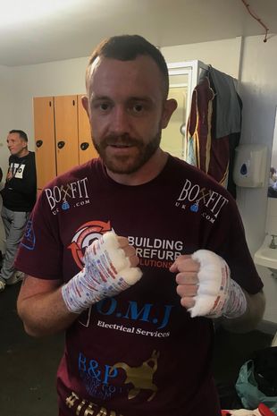 , Meet professional boxer Mark Little who shed 11 STONE as he attempts to extend near-perfect cruiserweight record