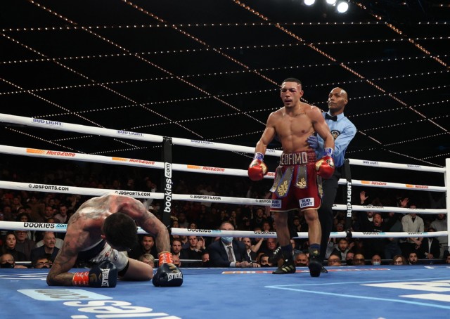 , George Kambosos Jr outpoints Teofimo Lopez to become unified lightweight champion in upset of the year