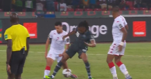 , Alex Iwobi sent off for Nigeria in just five minutes after shocking tackle against Tunisia in Africa Cup of Nations