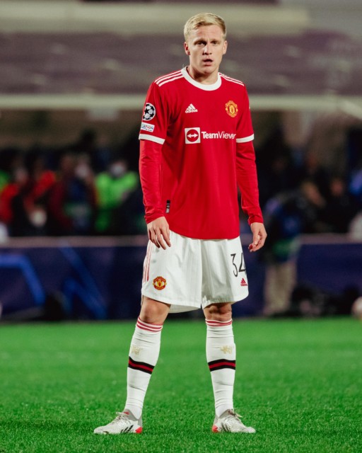 , Rangnick asks Van de Beek to stay at Man Utd after talks with frustrated midfielder amid Newcastle links