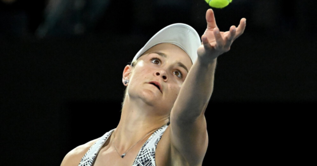 , Ashley Barty battles back to defeat Danielle Collins and become first Aussie woman to win Australian Open in 44 years