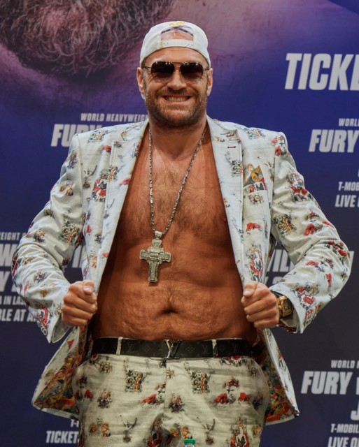 , Anthony Joshua ready to accept Tyson Fury vs Oleksandr Usyk step aside deal to take warm-up fight under new trainer