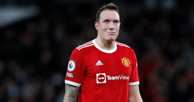 , Phil Jones loan transfer from Man Utd to Bordeaux ‘seems to have collapsed as defender rejects French move’
