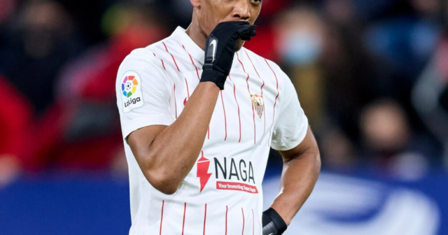, ‘He comes with baggage’ – Anthony Martial blasted by Sevilla boss after just one game who says ‘he has to give more’