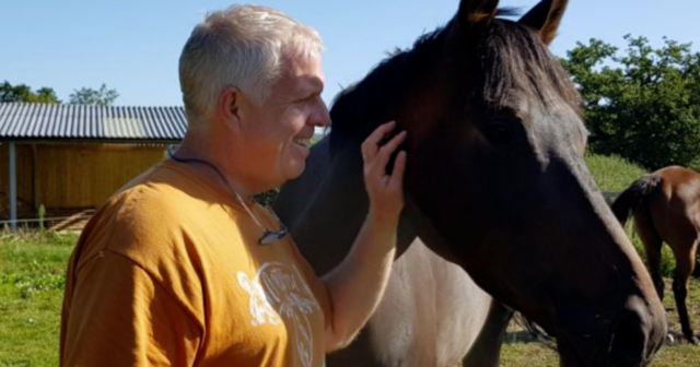 , The real-life horse whisperer: Meet the owner who travels in the box with his runners as part of amazing emotional bond