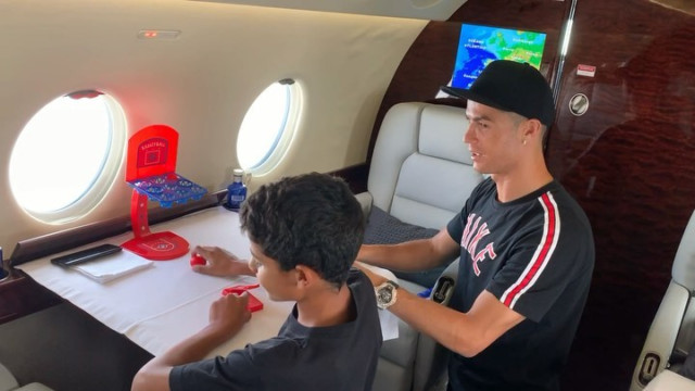 Family games are easy for the Ronaldos onboard the spacious aircraft