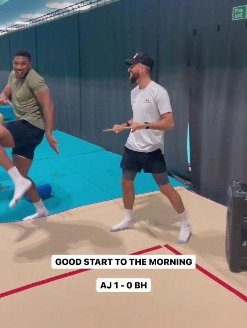 , Watch cheeky Anthony Joshua give training pal huge fright with star in good spirits ahead of Oleksandr Usyk rematch