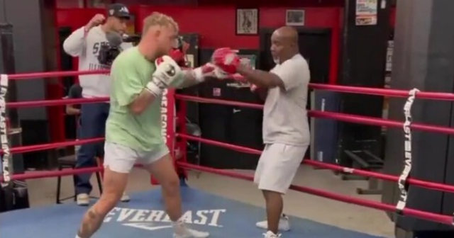 , Watch Jake Paul show off explosive power and slick hand speed on pads ahead of YouTuber’s comeback fight