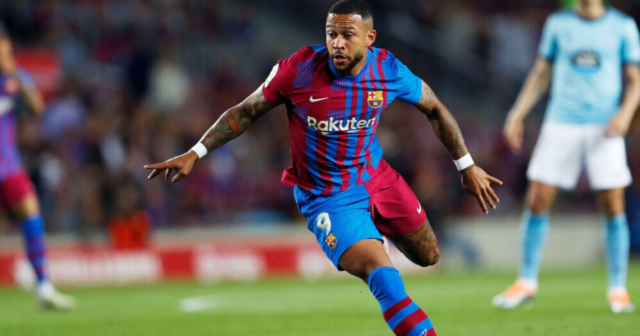 , Arsenal given Memphis Depay transfer ultimatum by Barcelona with Spaniards only willing to sell if they find replacement