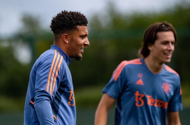 , Erik ten Hag staying in Lowry Hotel as new boss takes first week of Man Utd training before deciding on players’ futures
