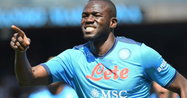, Kalidou Koulibaly seals £34m Chelsea transfer and reveals Edouard Mendy and Jorginho convinced him to sign 4-year deal