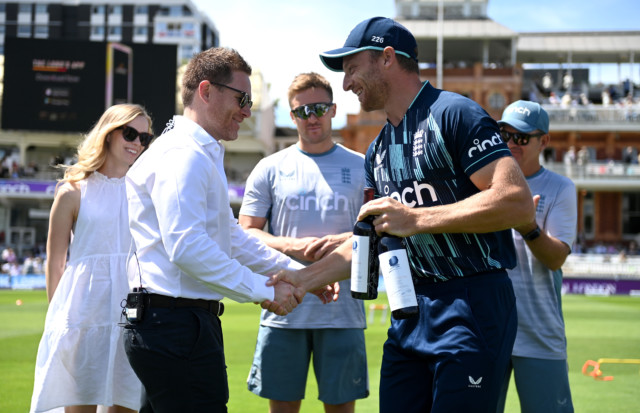 , Jos Buttler gives Eoin Morgan two bottles of wine worth £880 after taking over as England cricket captain