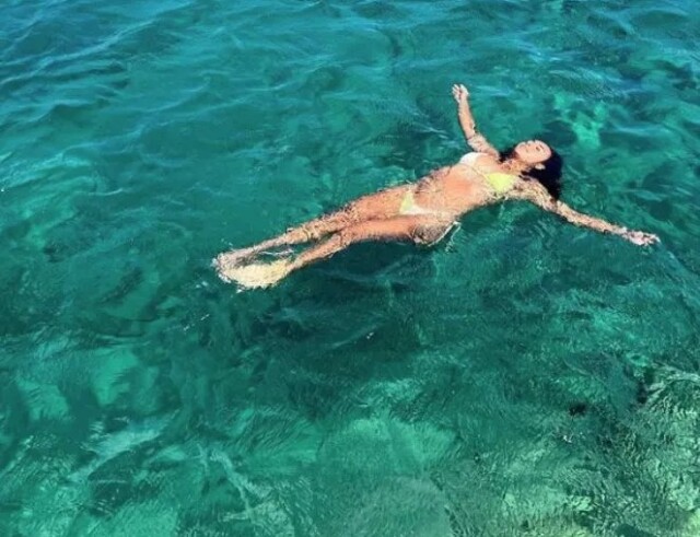 , British tennis star Heather Watson shows off stunning bikini body after heading off to Mykonos following Wimbledon