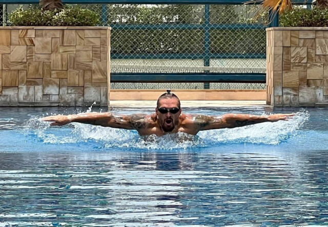 , Oleksandr Usyk leaves coaches stunned after doing FIVE HOUR swims to get into shape for Anthony Joshua rematch